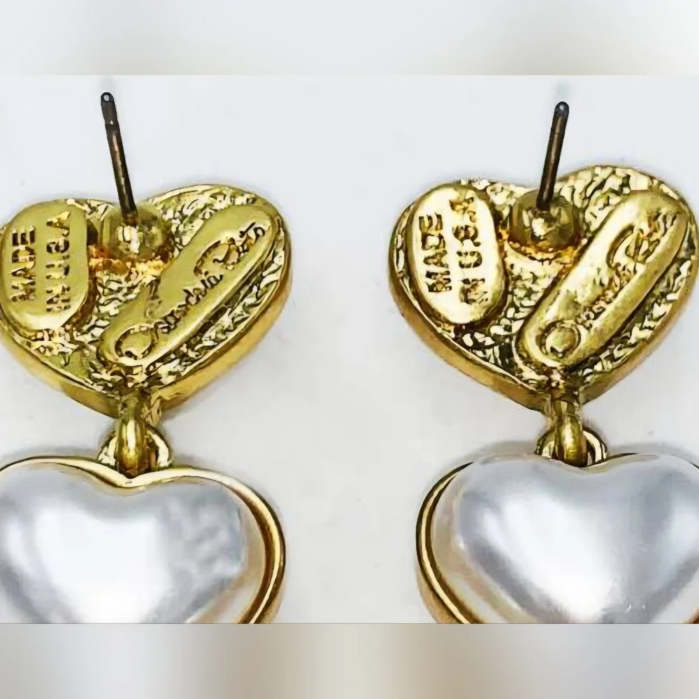 OSCAR de la RENTA Gold Puffy Heart Pearl Drop Earrings - Picture 5 of 6